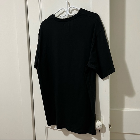 Mountain Ridge Black V-Neck T-Shirt - Picture 4 of 5